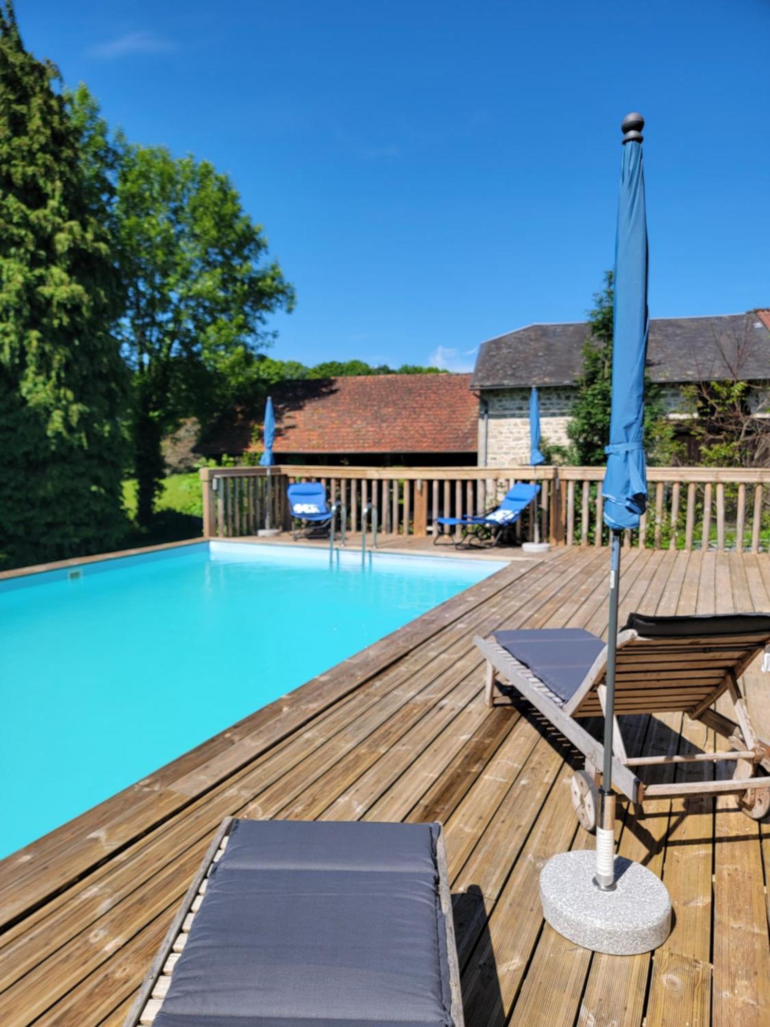 Bed and Breakfast Trente-Trois Le Nouhaud Saint-Amand-Jartoudeix Exterior foto